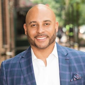 Meet your Posher, Adam